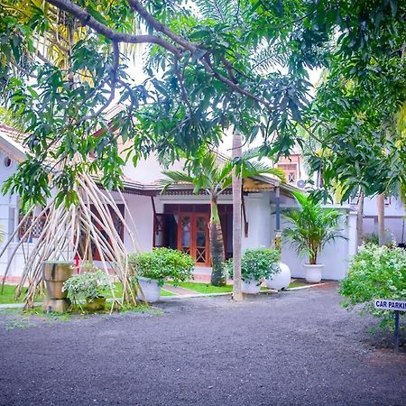 Tamarind Moon Hostel ดิคเวลลา ภายนอก รูปภาพ