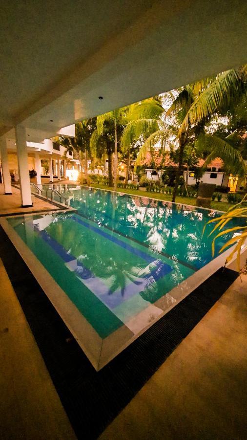 Tamarind Moon Hostel ดิคเวลลา ภายนอก รูปภาพ