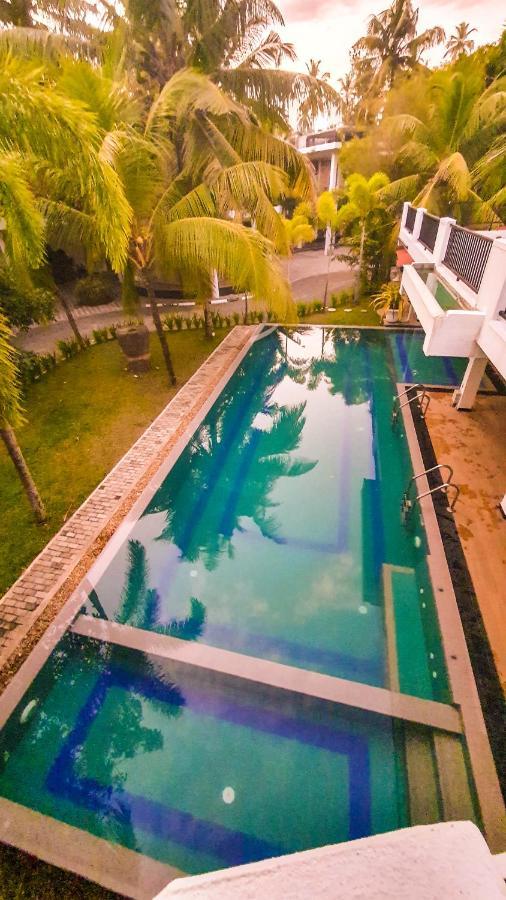 Tamarind Moon Hostel ดิคเวลลา ภายนอก รูปภาพ