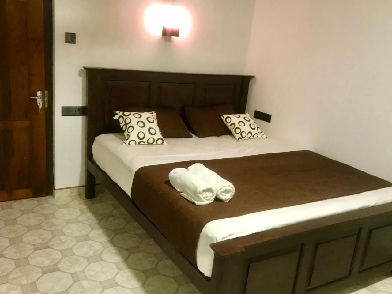 Tamarind Moon Hostel ดิคเวลลา ภายนอก รูปภาพ