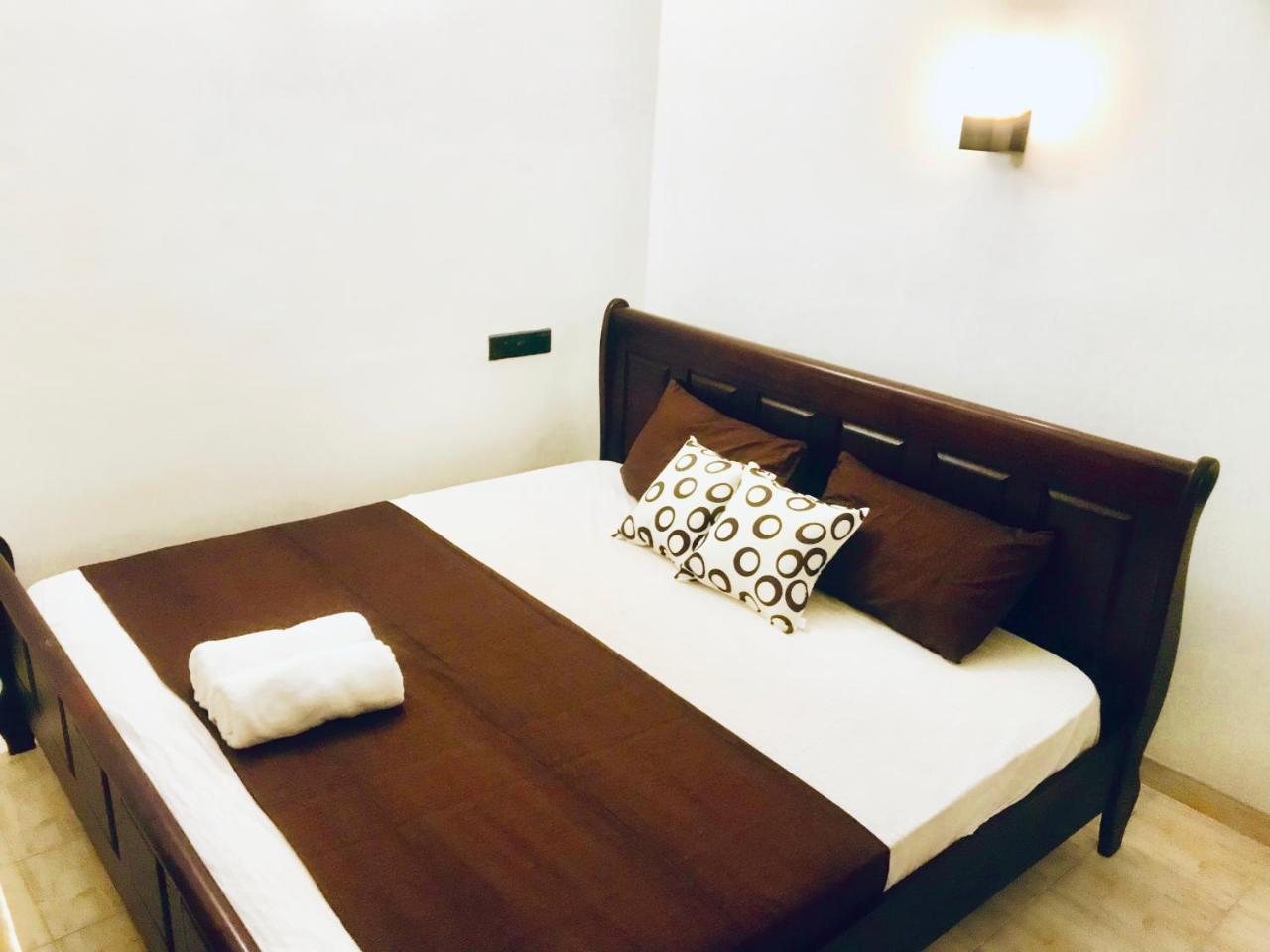Tamarind Moon Hostel ดิคเวลลา ภายนอก รูปภาพ