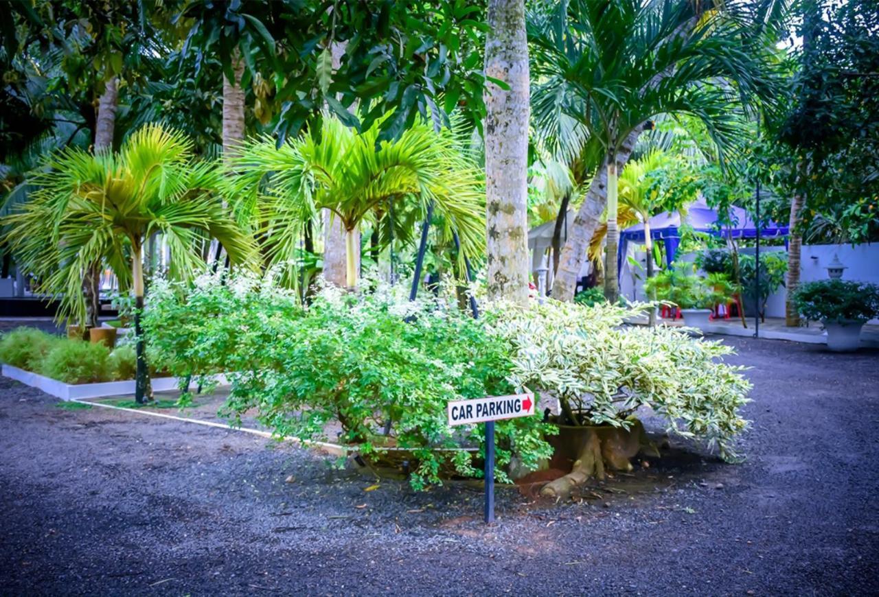 Tamarind Moon Hostel ดิคเวลลา ภายนอก รูปภาพ