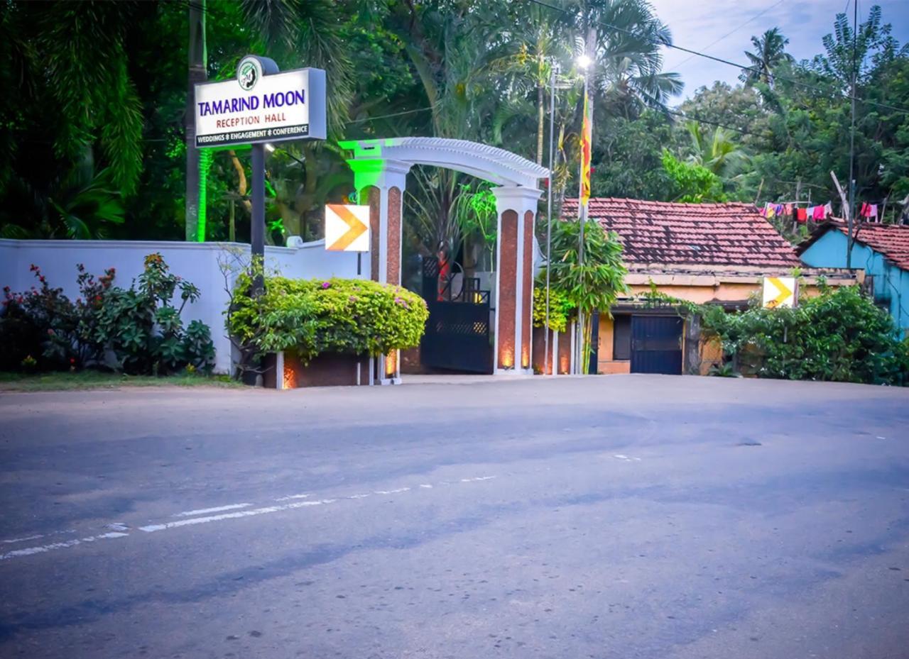 Tamarind Moon Hostel ดิคเวลลา ภายนอก รูปภาพ